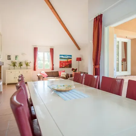 Hébergement de vacances Cristaux Sampzon